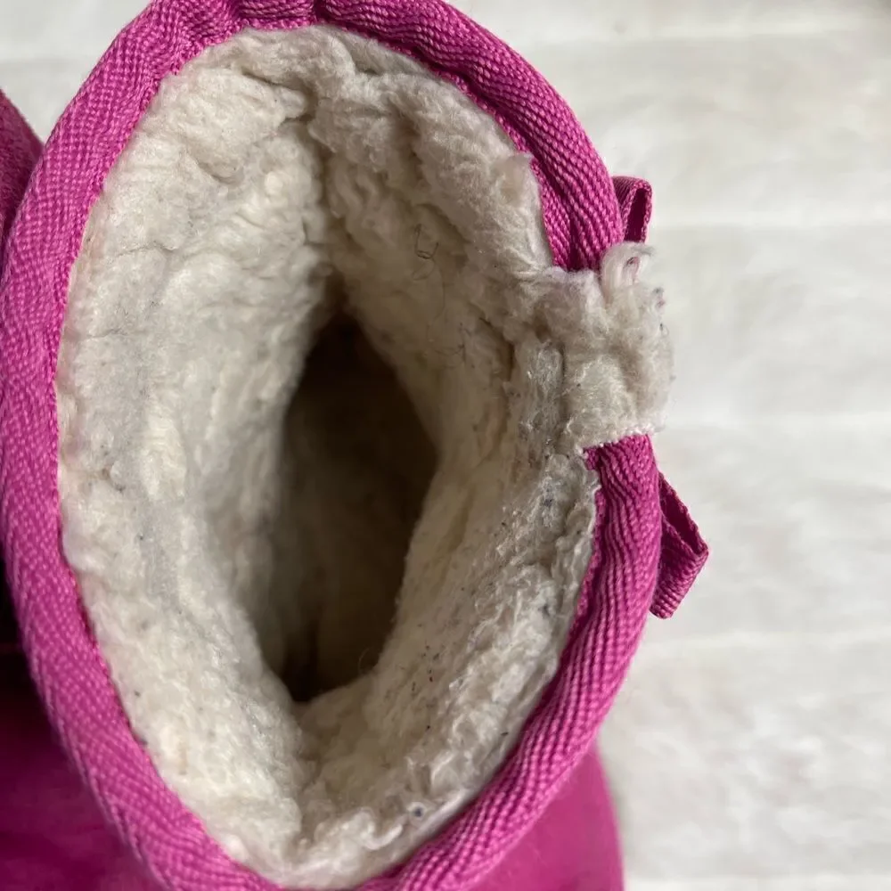 Kookaburra by Ugg girls hot pink  suede short boots side bows fur lining SZ 2